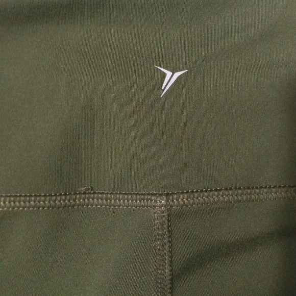 OLD NAVY Active GO-DRY Leggings Size M in Military Green. - Picture 6 of 7